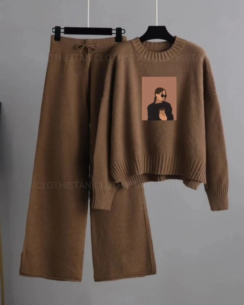 Brown sweatshirt coffee girl with brown flapper